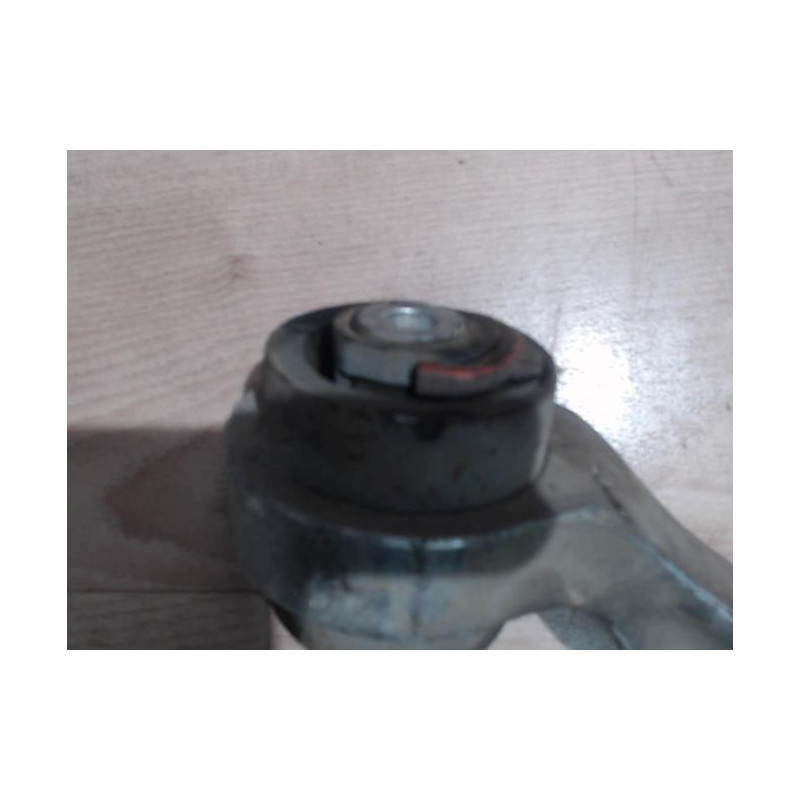 Bras inferieur avant droit AUDI A4 2 PHASE 1 d’occasion