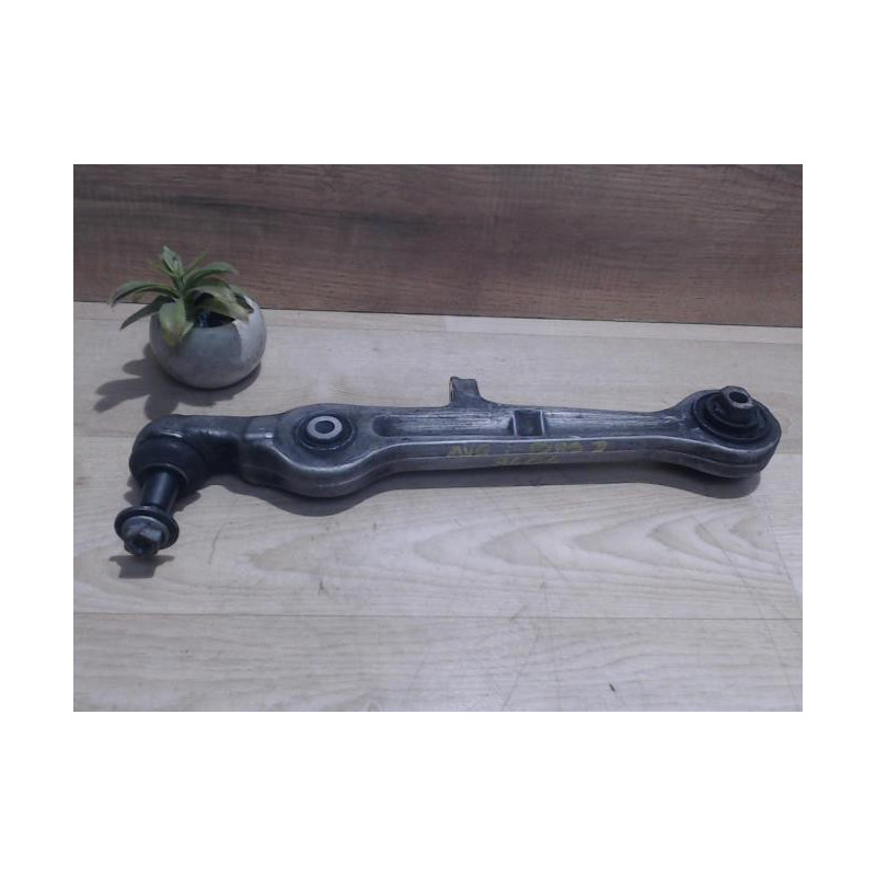 Bras inferieur avant gauche AUDI A4 2 PHASE 1 d’occasion