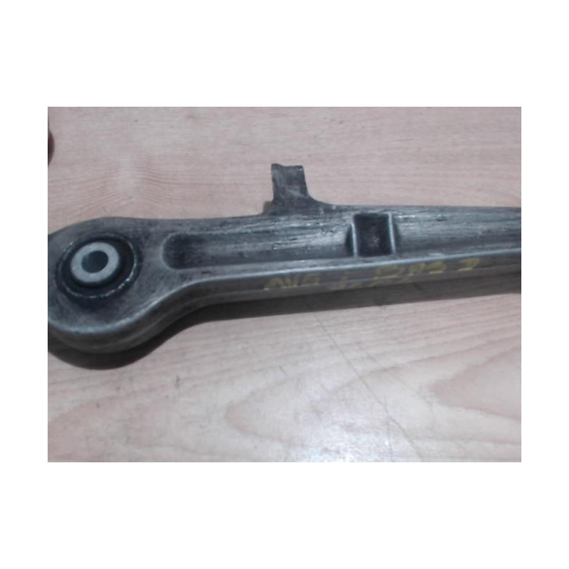 Bras inferieur avant gauche AUDI A4 2 PHASE 1 d’occasion