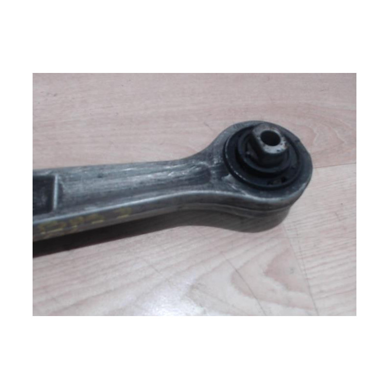 Bras inferieur avant gauche AUDI A4 2 PHASE 1 d’occasion
