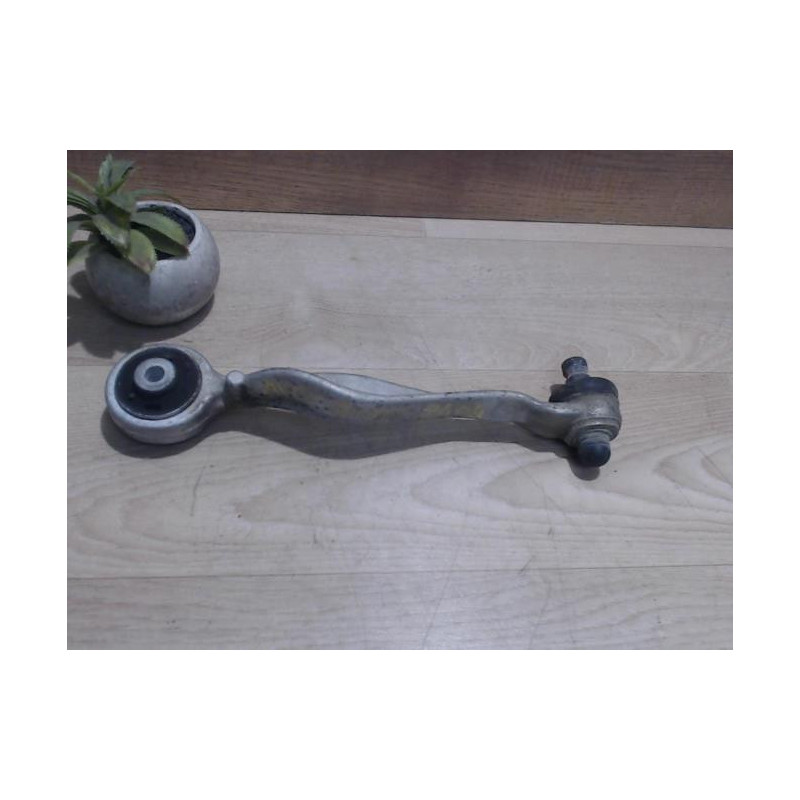 Bras de suspension superieur avant gauche AUDI A4 2 PHASE 1 d’occasion