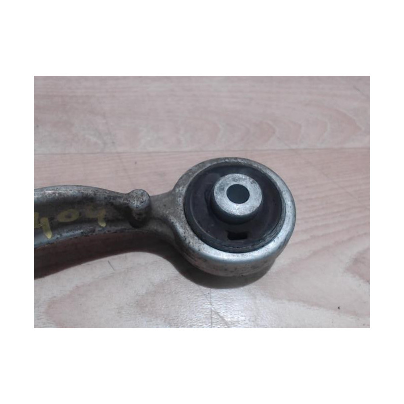 Bras de suspension superieur avant droit AUDI A4 2 PHASE 1 d’occasion