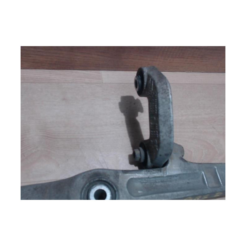 Bras inferieur avant droit AUDI A4 2 PHASE 1 d’occasion