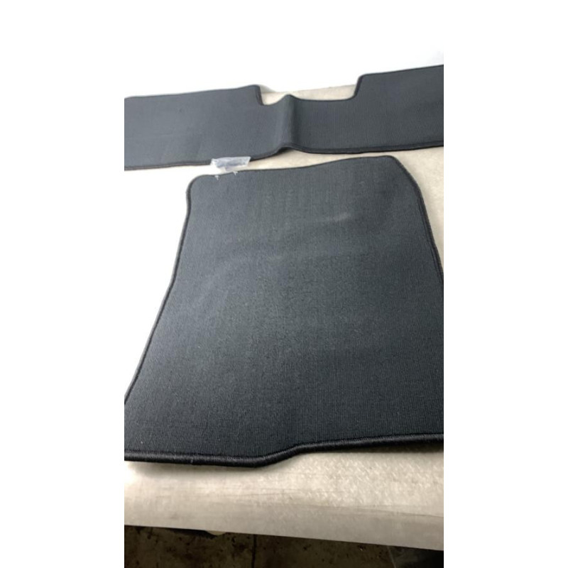 Tapis de sol TOYOTA COROLLA VERSO 2 PHASE 1 d’occasion