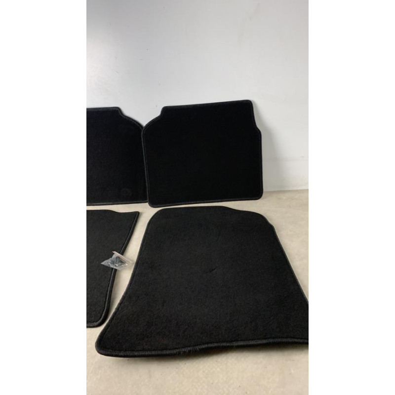 Tapis de sol TOYOTA  d’occasion