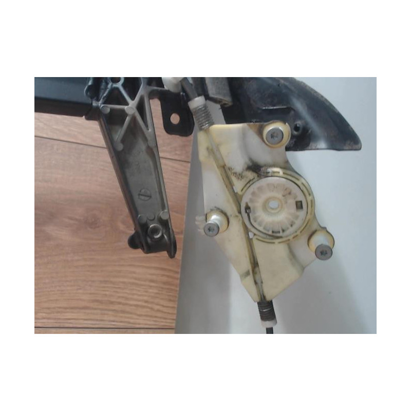 Mecanisme de leve vitre electrique arriere droit AUDI A4 2 PHASE 1 d’occasion