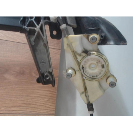 Mecanisme de leve vitre electrique arriere droit AUDI A4 2 PHASE 1 d’occasion