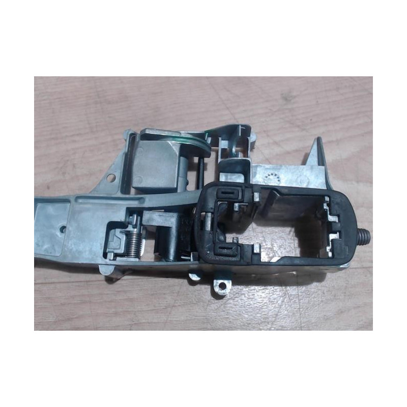 Support poignee porte avant gauche CITROEN C5 2 BREAK d’occasion