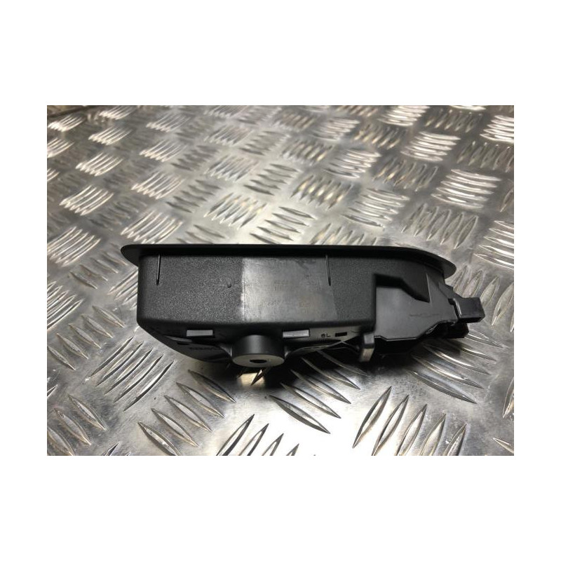 Poignee interieur avant gauche RENAULT CAPTUR 2 d’occasion