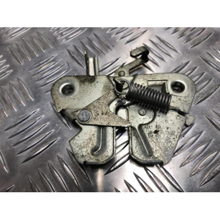Serrure de capot RENAULT CLIO 1 PHASE 3 d’occasion