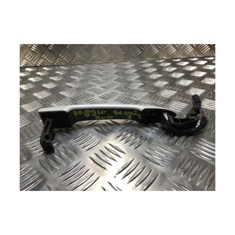 Poignee porte avant gauche RENAULT SCENIC 3 PHASE 2 d’occasion