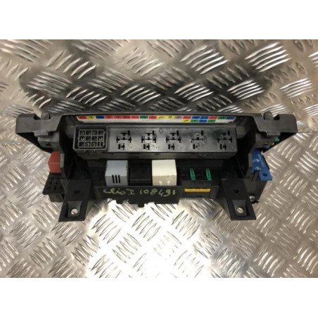 Porte fusible RENAULT CLIO 1 PHASE 3 d’occasion