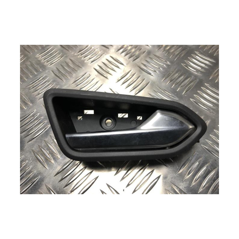 Poignee interieur avant droit RENAULT CAPTUR 2 d’occasion