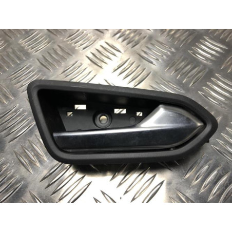 Poignee interieur avant droit RENAULT CAPTUR 2 d’occasion