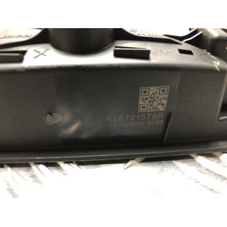 Poignee interieur avant droit RENAULT CAPTUR 2 d’occasion