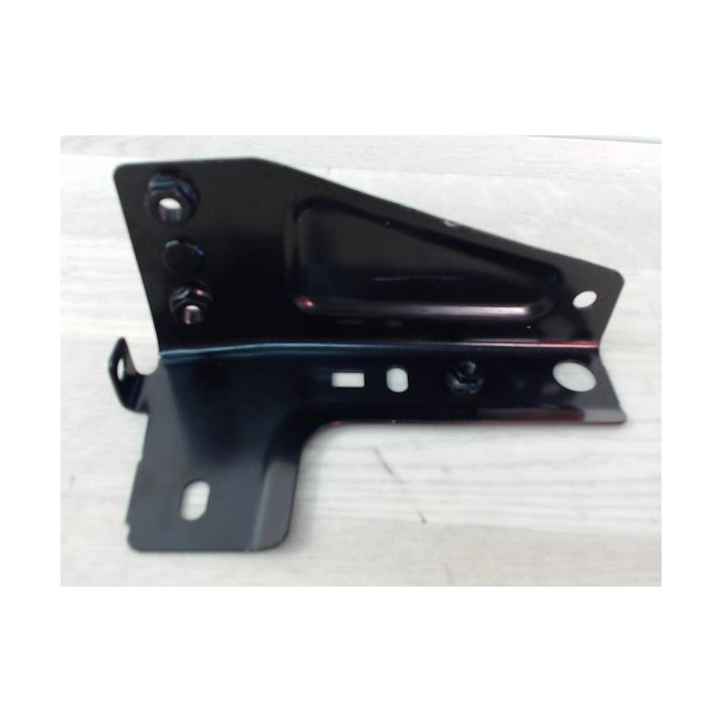 Support de pare chocs avant FORD RANGER 4 PHASE 3 d’occasion