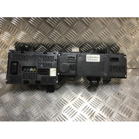 Ecran GPS RENAULT SCENIC 3 PHASE 2 d’occasion