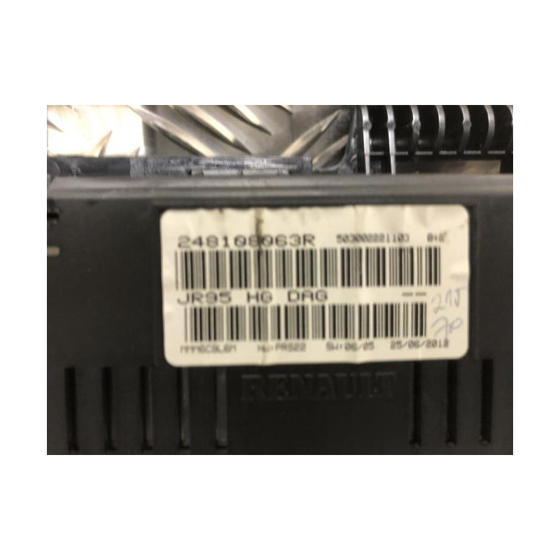 Ecran GPS RENAULT SCENIC 3 PHASE 2 d’occasion