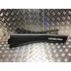 Garniture laterale arriere gauche RENAULT CLIO 1 PHASE 3 d’occasion