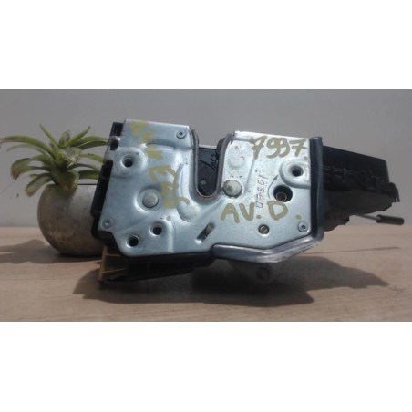 Serrure avant droit BMW SERIE 3 E46 PHASE 2 d’occasion