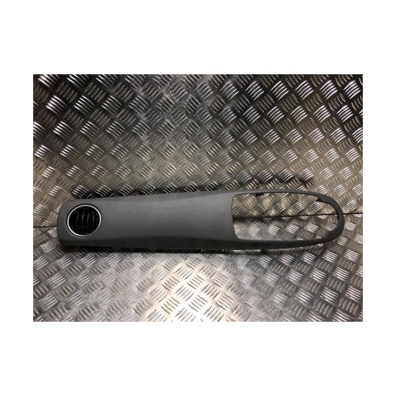 Aerateur tableau de bord avant droit TOYOTA YARIS 3 PHASE 1 d’occasion