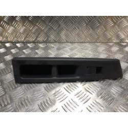 Interrupteur de leve vitre avant droit TOYOTA YARIS 3 PHASE 1 d’occasion
