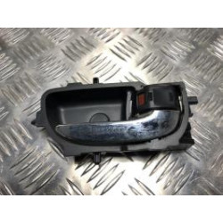 Poignee interieur avant droit TOYOTA YARIS 3 PHASE 1 d’occasion