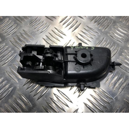 Poignee interieur arriere droit TOYOTA YARIS 3 PHASE 1 d’occasion