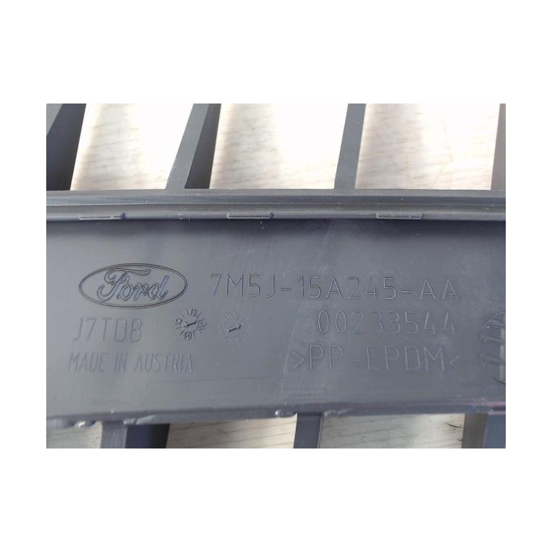 Grille de calandre droite FORD C-MAX 1 PHASE 2 d’occasion