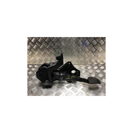 Pedalier de frein RENAULT CAPTUR 2 d’occasion