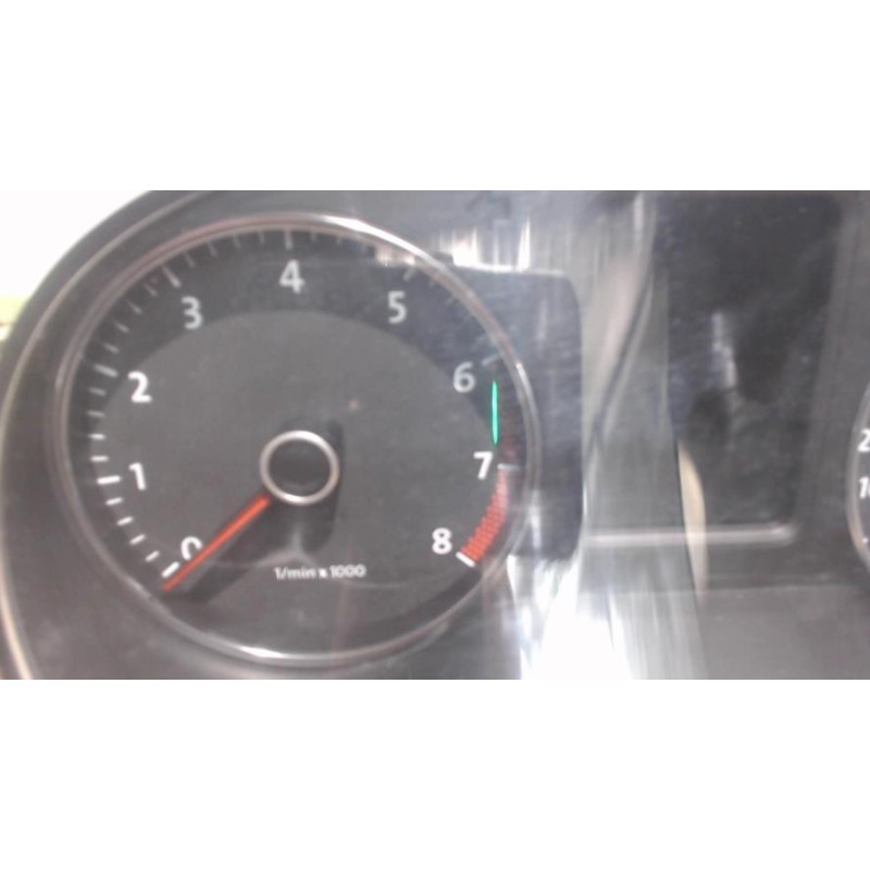Compteur VOLKSWAGEN POLO 5 PHASE 1 d’occasion