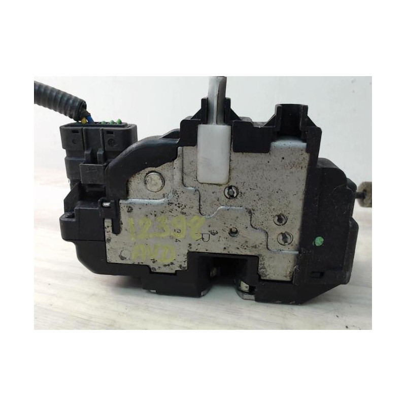 Serrure avant droit NISSAN MICRA 3 PHASE 1 d’occasion