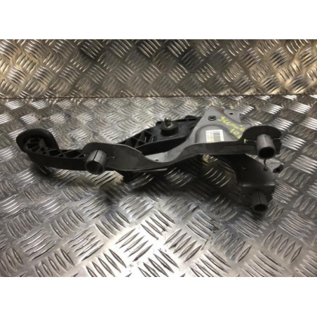 Pedalier d'embrayage RENAULT SCENIC 3 PHASE 2 d’occasion