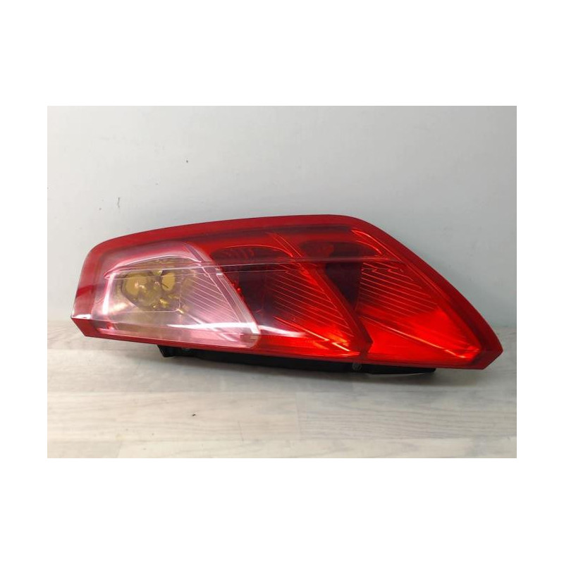 Feu arriere principal droit (feux) FIAT GRANDE PUNTO d’occasion
