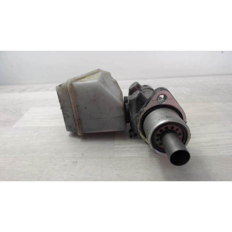 Maitre cylindre (freinage) RENAULT CLIO 2 PHASE 2 d’occasion