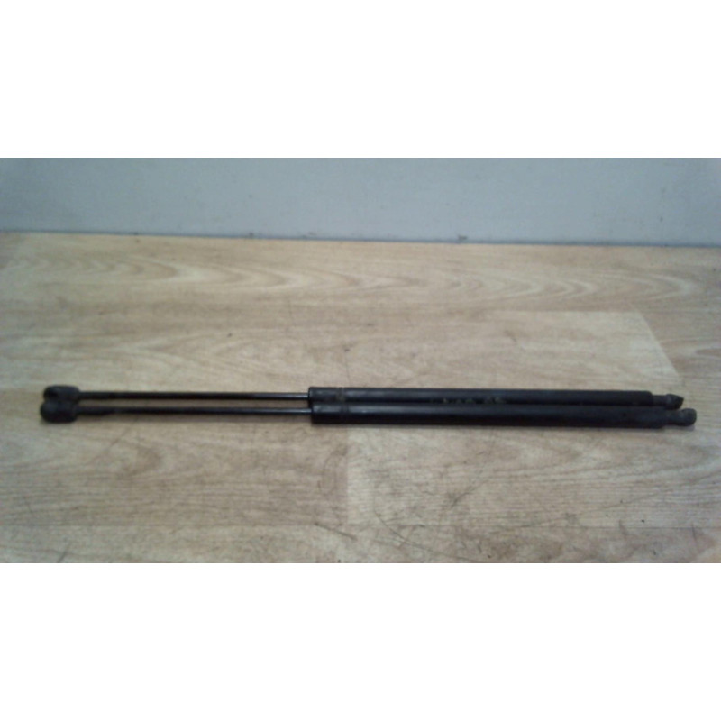 Verin de coffre OPEL VECTRA B PHASE 1 BREAK d’occasion