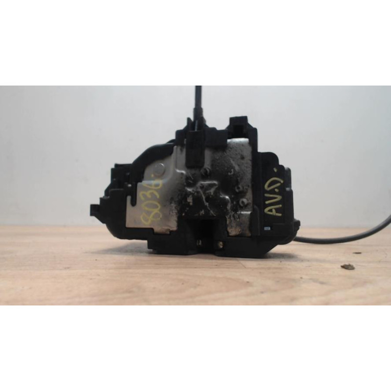 Serrure avant droit RENAULT KANGOO 2 PHASE 1 d’occasion
