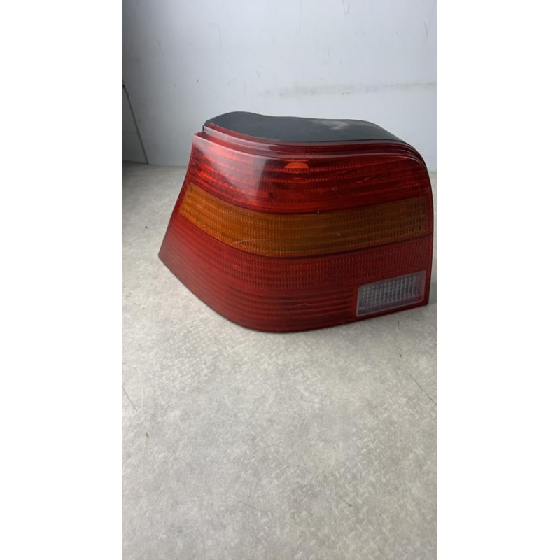 Feu arriere principal gauche (feux) VOLKSWAGEN GOLF 4 d’occasion
