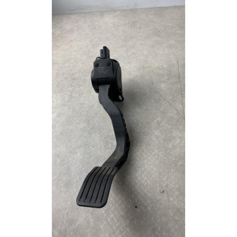 Pedalier d'accelerateur PEUGEOT 206+ d’occasion
