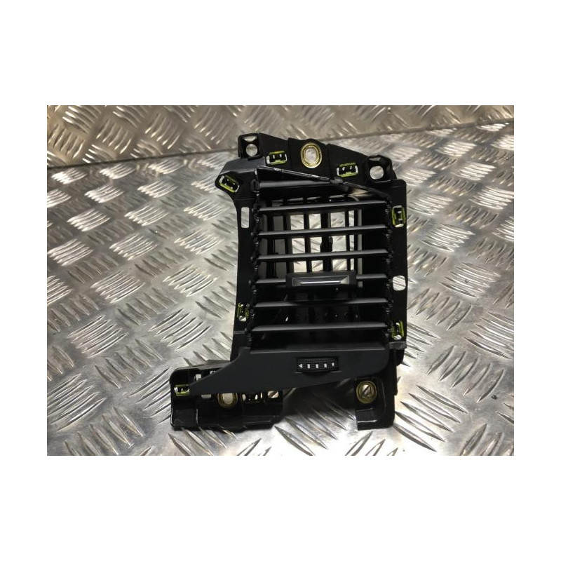 Aerateur tableau de bord AUDI A1 2 SPORTBACK d’occasion
