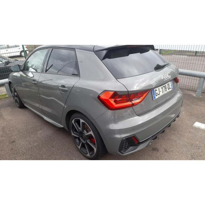 Aerateur tableau de bord AUDI A1 2 SPORTBACK d’occasion