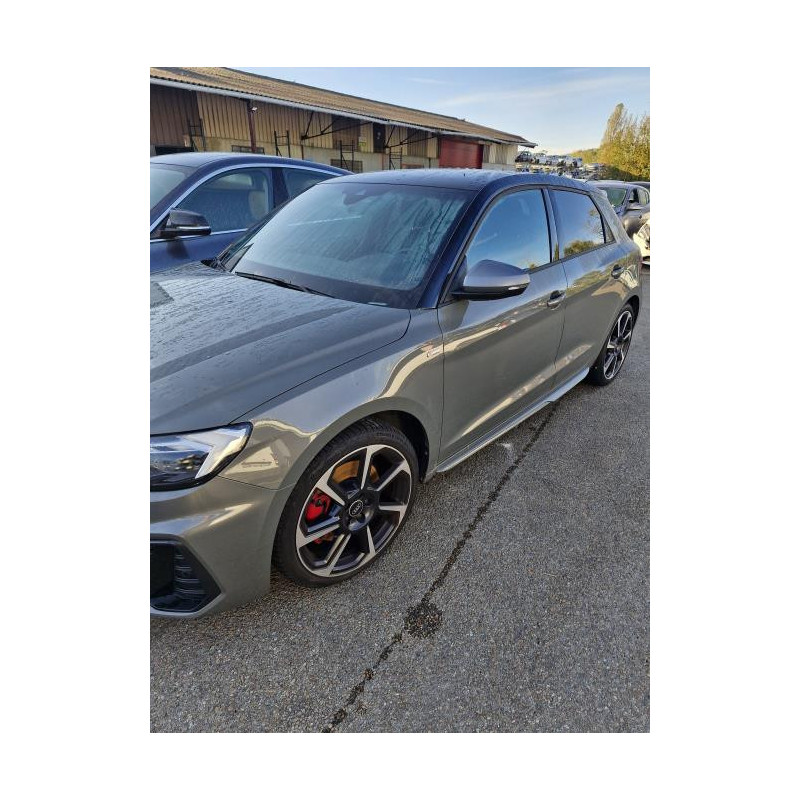Aerateur tableau de bord AUDI A1 2 SPORTBACK d’occasion