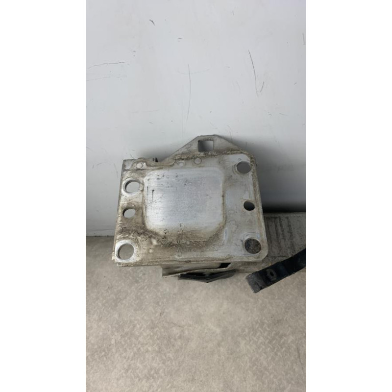 Renfort pare choc avant (traverse) PEUGEOT 308 1 PHASE 1 d’occasion