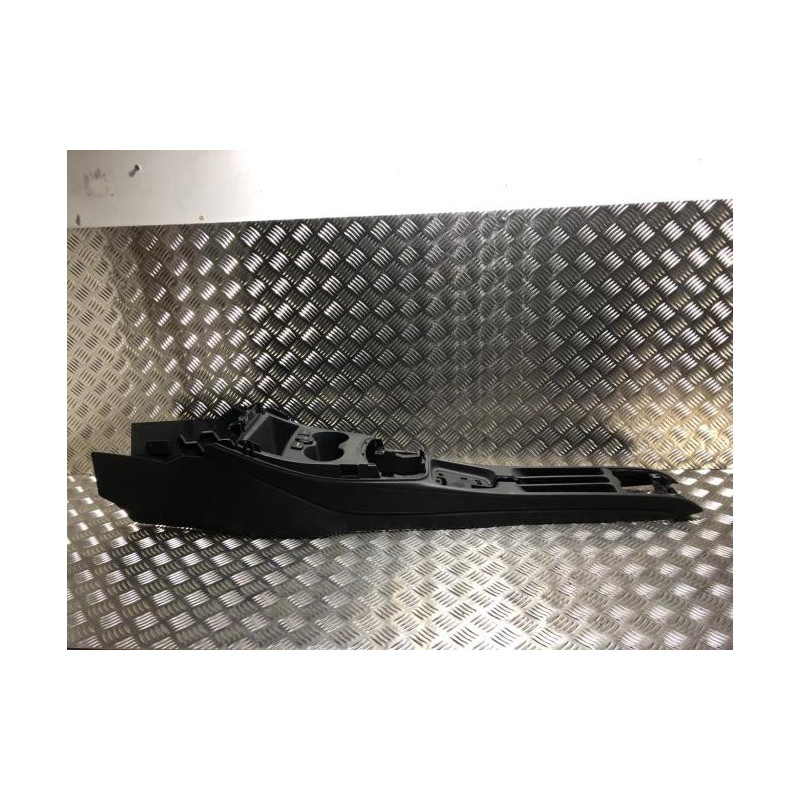 Console central (interieur plastique) VOLKSWAGEN POLO 5 PHASE 2 d’occasion