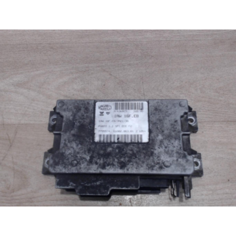 Calculateur moteur FIAT  d’occasion