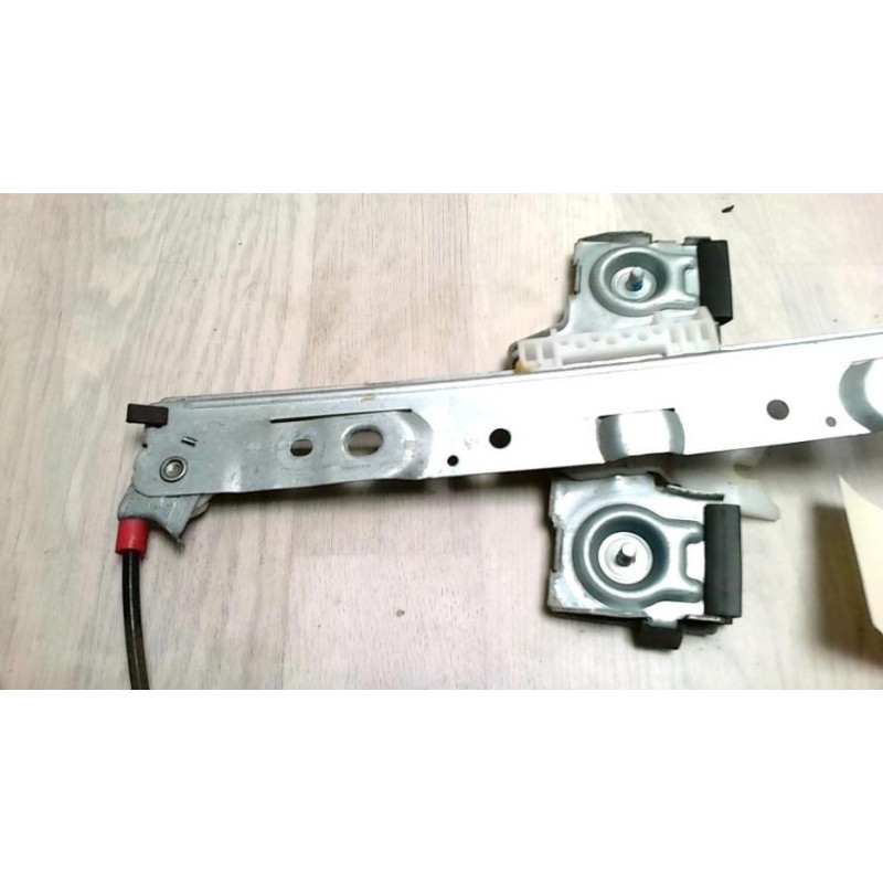 Leve vitre mecanique arriere gauche FORD FIESTA 6 PHASE 1 d’occasion