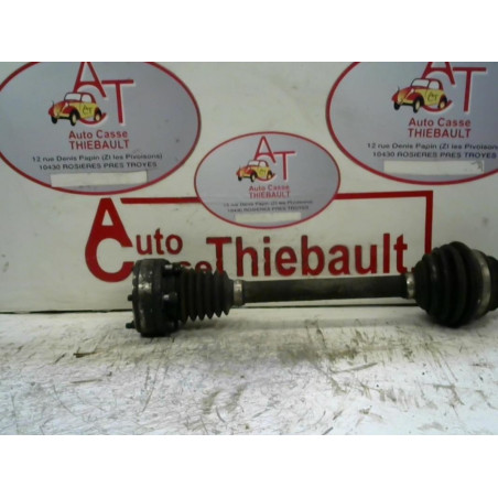 Cardan gauche (transmission) VOLKSWAGEN POLO III (6N1) d’occasion