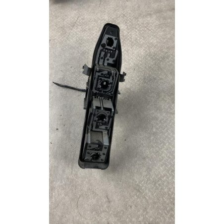 Platine feu arriere droit RENAULT SCENIC 2 PHASE 1 d’occasion