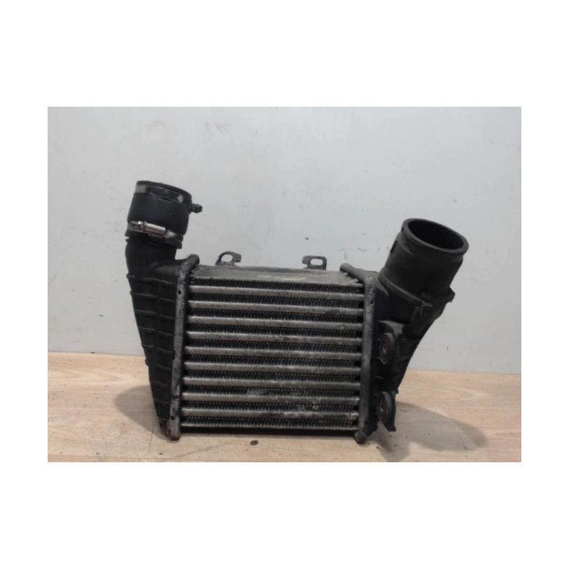 Echangeur air (Intercooler) VOLKSWAGEN VENTO d’occasion