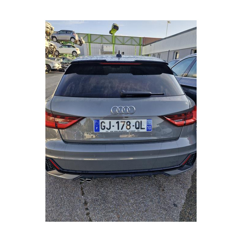 Aerateur tableau de bord AUDI A1 2 SPORTBACK d’occasion